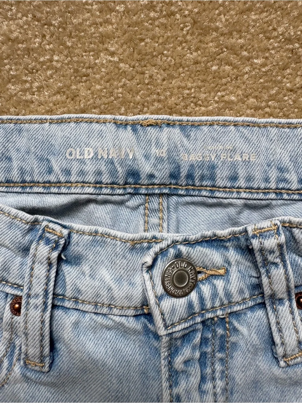 NWOT OLD NAVY Girls’ Light Wash Baggy Flare Jeans